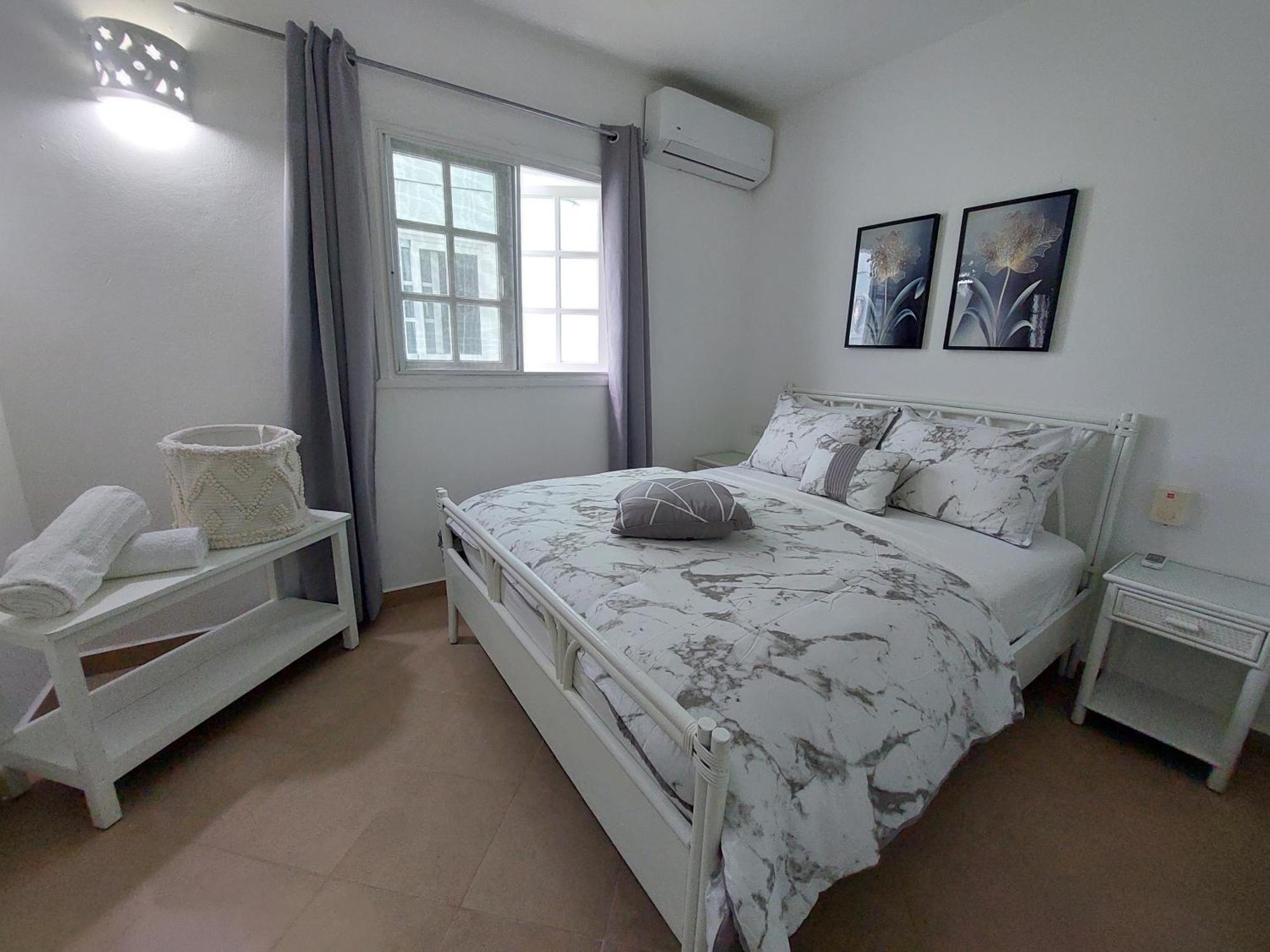 Superbe 2Bd Apt In Gated Community 2 Steps From Everything- Playa Popi 라스테레나스 객실 사진